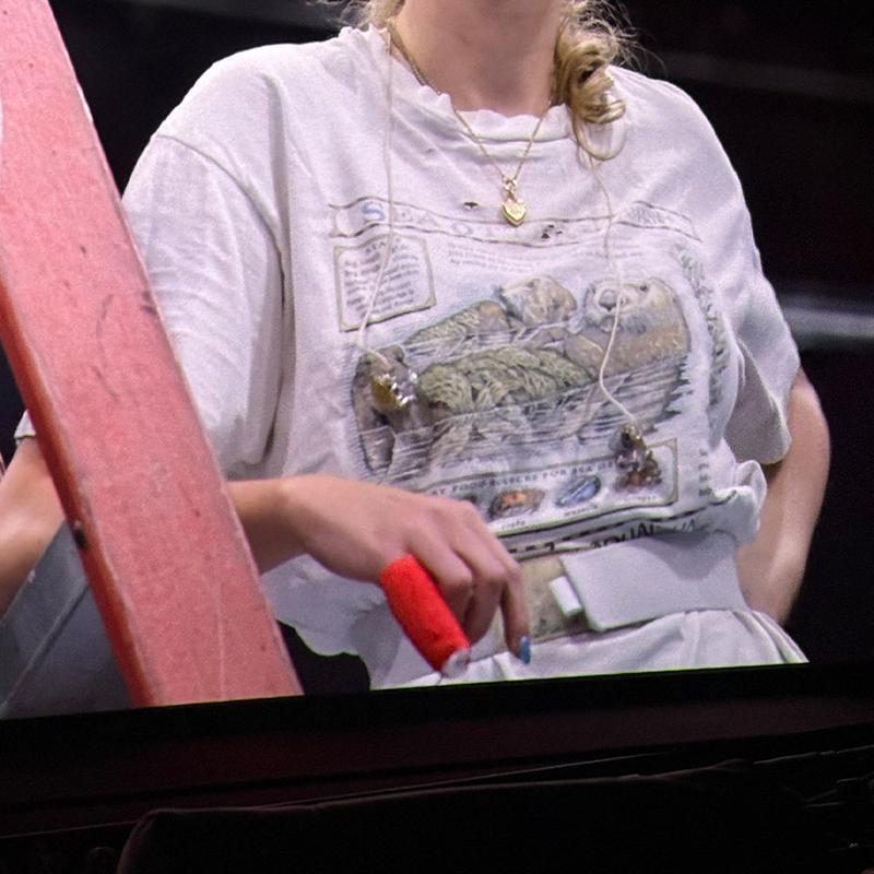 Vintage Sea Otters Monterey Bay Aquarium T-Shirt/Sweatshirt/Hoodie Funny Gifts for Fans