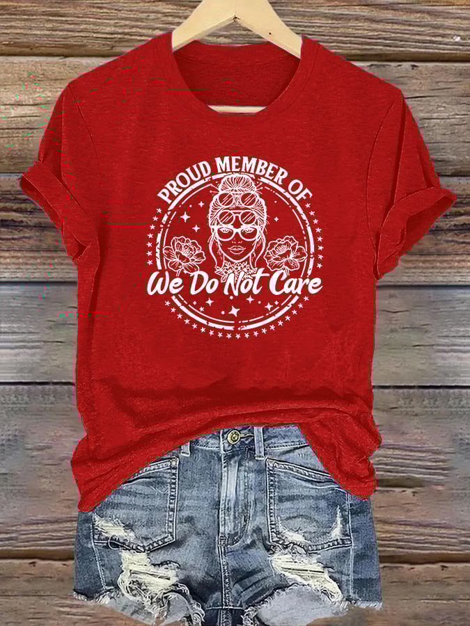 Women's Round-Neck Retro Funny Proud Member Of  Club We Do Not Care Menopause Perimenopause Print T-Shirt